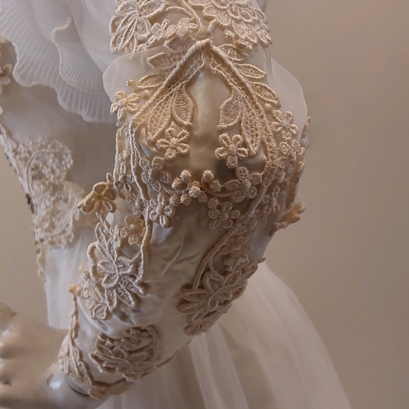 Vintage UNION MADE LACE BRIDAL SIZE 4-6 - Picture 11 of 16